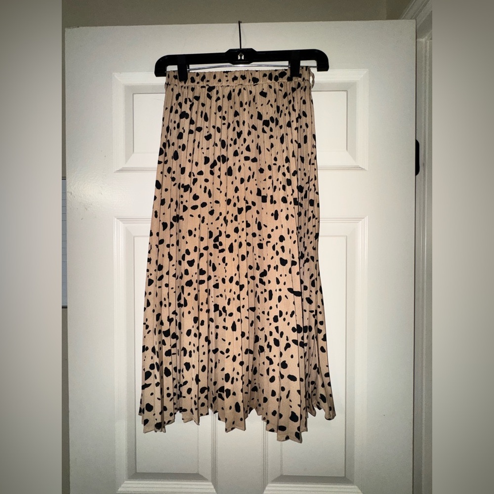 Elegant Tan and Black Polka Dot Skirt